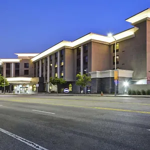 Hotel Hampton & Angeles Airport