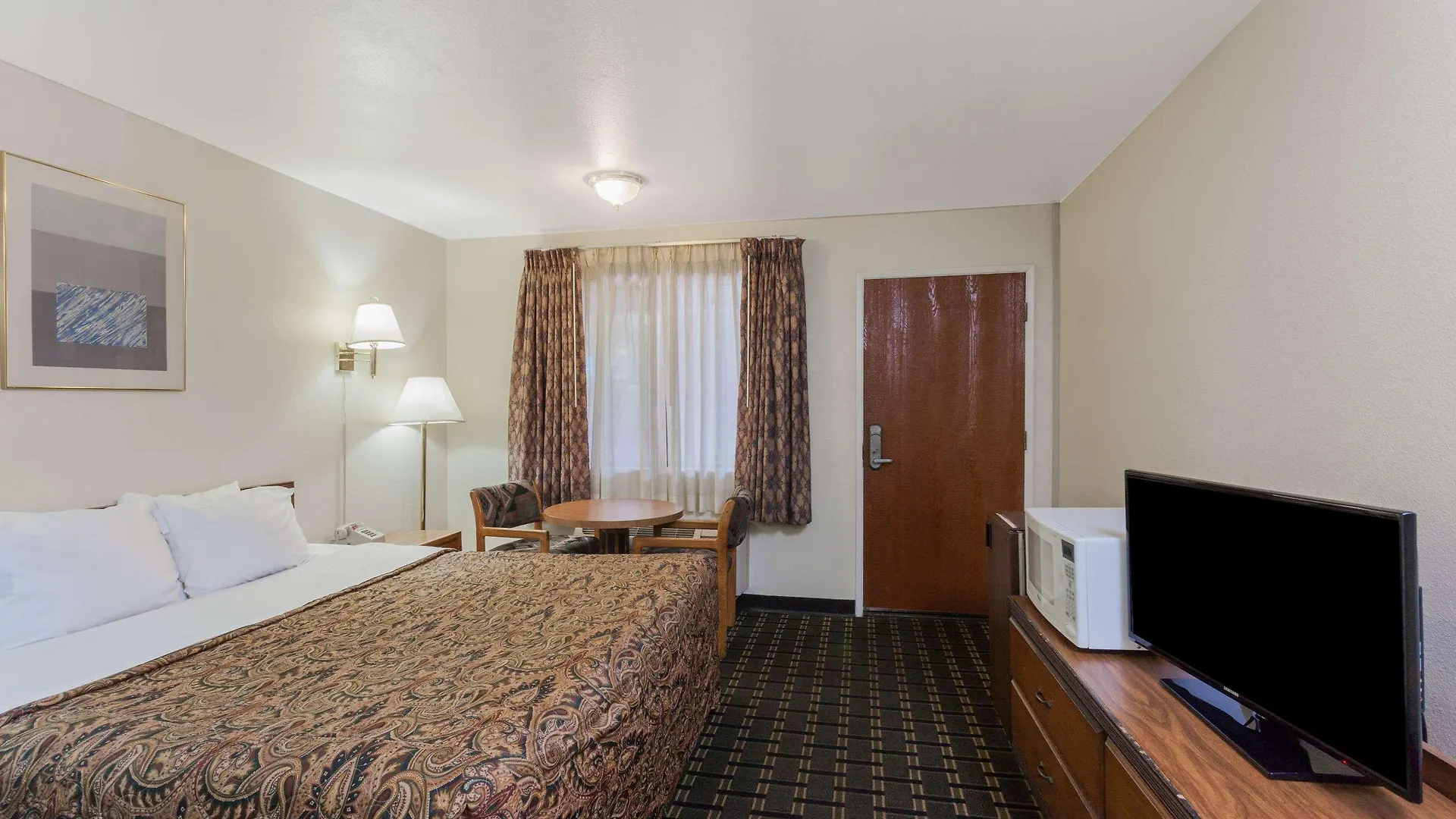 Days Inn By Wyndham Anaheim West Hotel